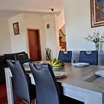 Villa&damata Nyaraló Machico