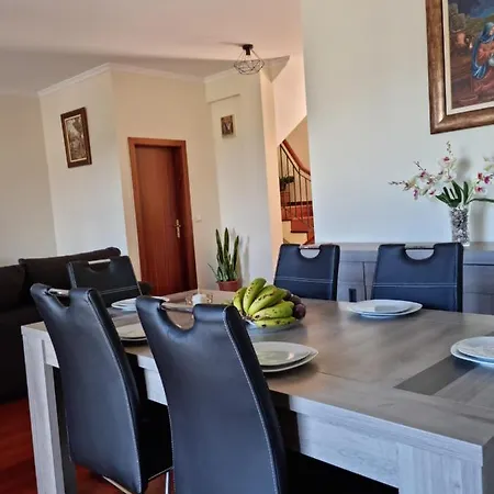 Villa&damata בית נופש מצ'יקו
